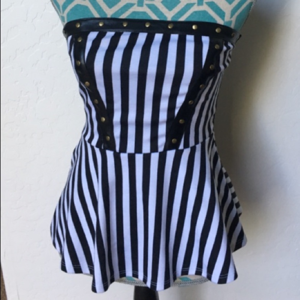 Rue 21 Flare blouse